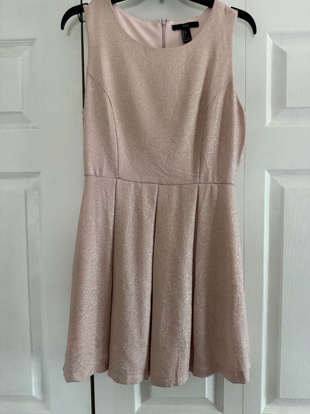 XXI Forever 21 Sleeveless Metallic Shimmer Pleated Dress Size L